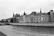 Conciergerie in Paris France